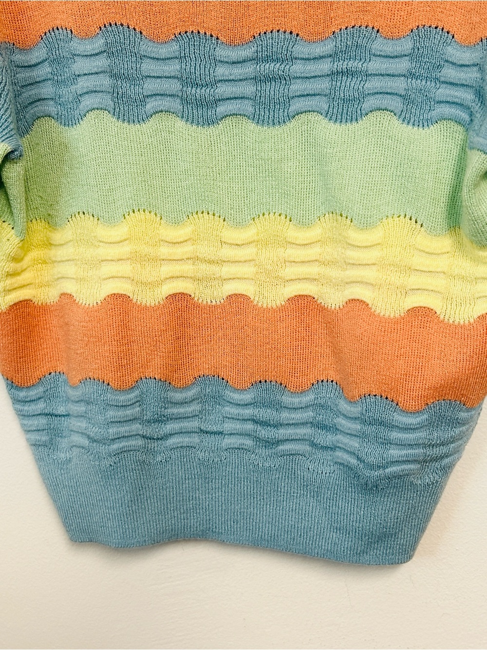 Anthropologie Colorblocked Novelty-Stitch Scalloped Striped Wave Tee Womens M - Picture 5 of 16